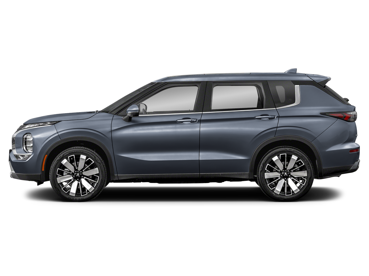Used 2025 Mitsubishi Outlander SE photo 3