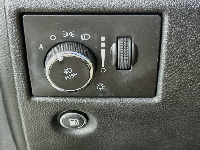 Used 2020 Jeep Grand Cherokee Altitude photo 20