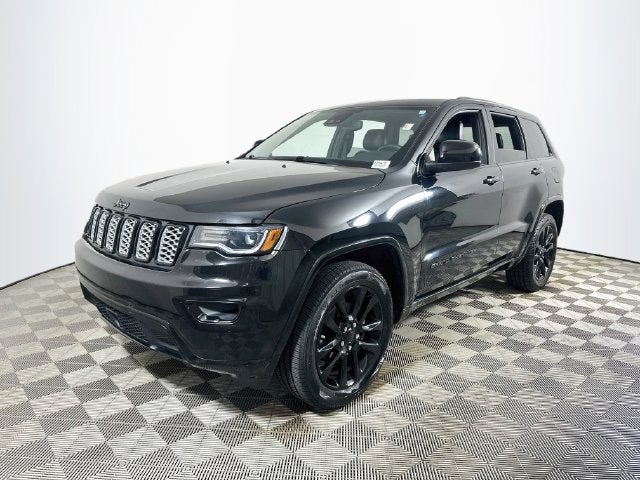 Used 2020 Jeep Grand Cherokee Altitude photo 7