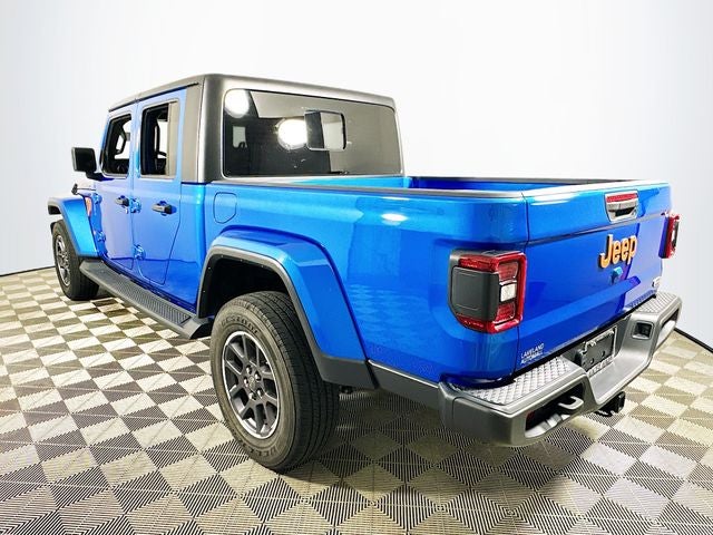 2022 Jeep Gladiator Overland