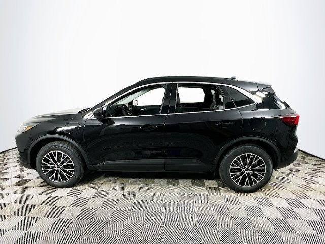 2025 Ford Escape Plug-In Hybrid Base