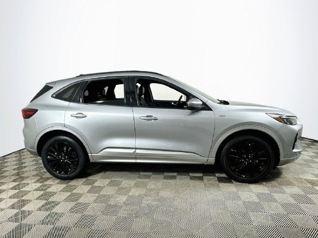 2023 Ford Escape ST-Line Elite