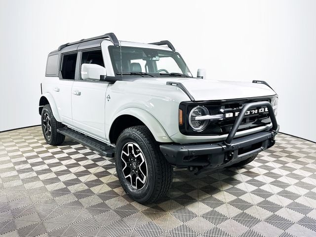 2024 Ford Bronco Outer Banks 4x4's photo