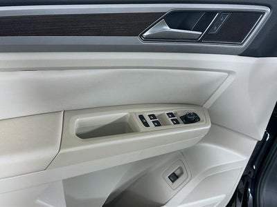 2019 Volkswagen Atlas 3.6L V6 SEL R-Line R-Line