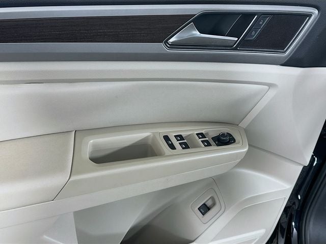 2019 Volkswagen Atlas 3.6L V6 SEL R-Line R-Line