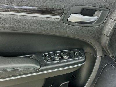 2016 Chrysler 300 Limited