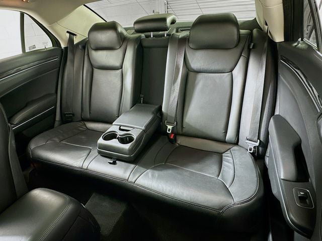 2016 Chrysler 300 Limited