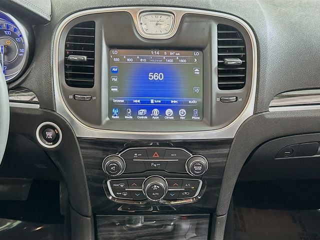 2016 Chrysler 300 Limited