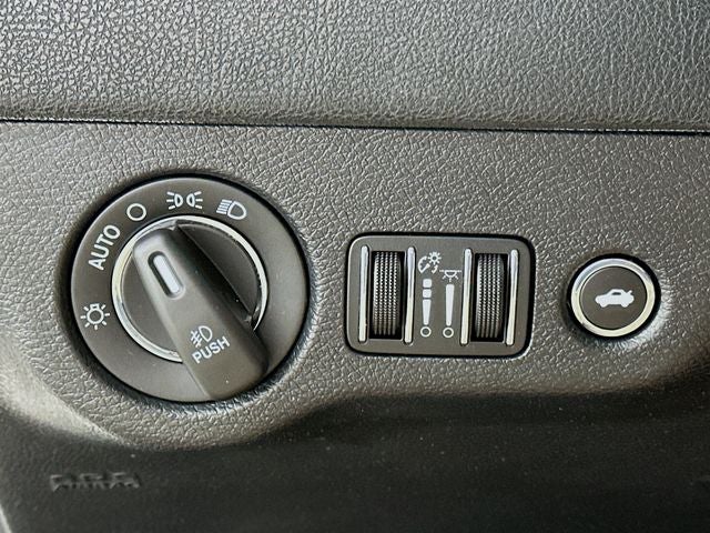 2016 Chrysler 300 Limited