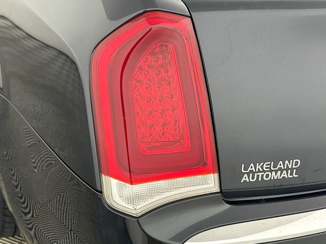 2016 Chrysler 300 Limited