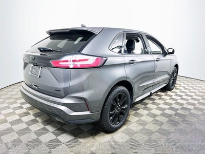 2022 Ford Edge SE