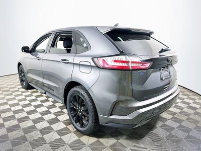 2022 Ford Edge SE