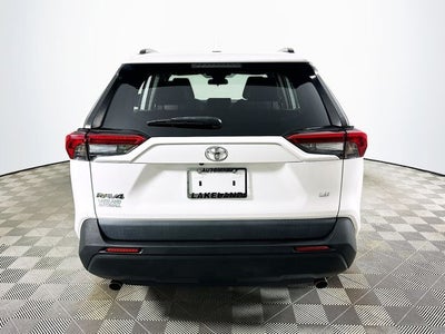 2021 Toyota RAV4 LE