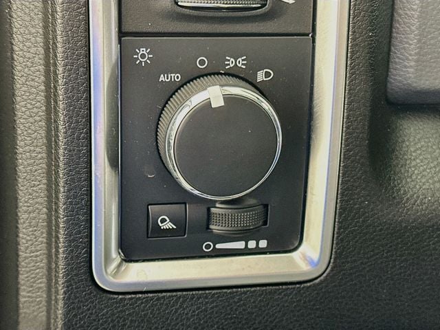 2020 RAM 1500 Classic SLT