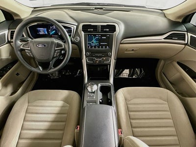 2017 Ford Fusion Hybrid SE