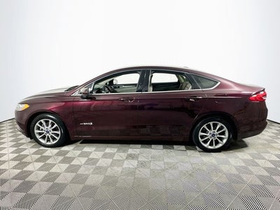 2017 Ford Fusion Hybrid SE