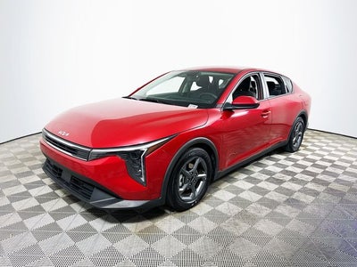 2025 Kia K4 LXS