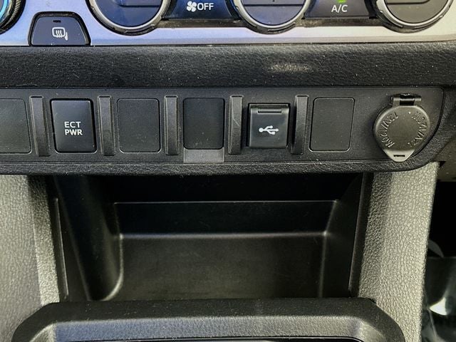 2022 Toyota Tacoma SR V6