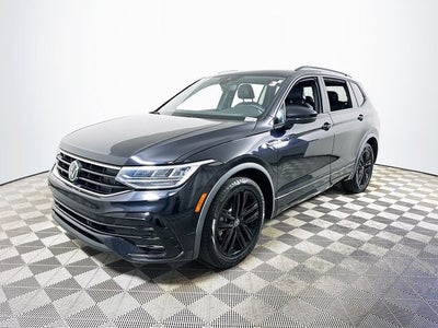 2022 Volkswagen Tiguan 2.0T SE R-Line Black