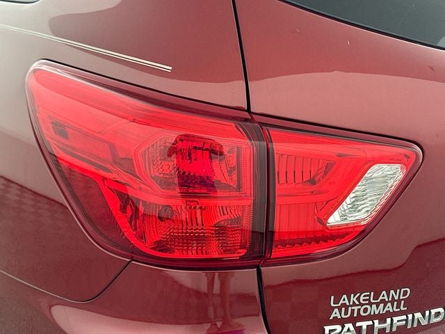 2020 Nissan Pathfinder Platinum