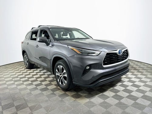 2022 Toyota Highlander Hybrid XLE