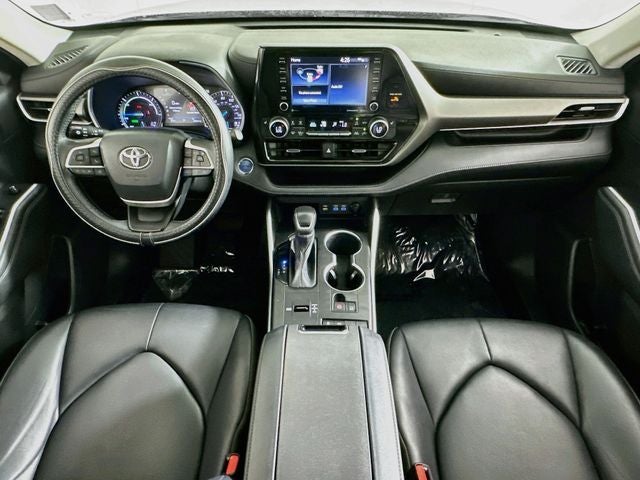2022 Toyota Highlander Hybrid XLE