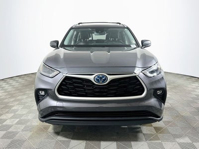 2022 Toyota Highlander Hybrid XLE