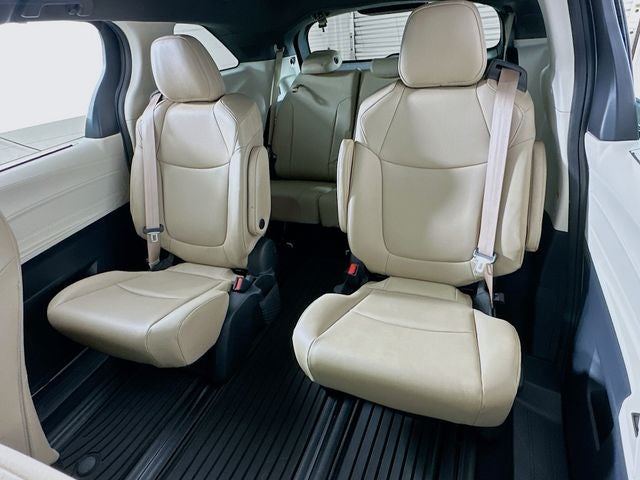 2021 Toyota Sienna XLE 7 Passenger
