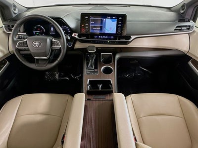 2021 Toyota Sienna XLE 7 Passenger