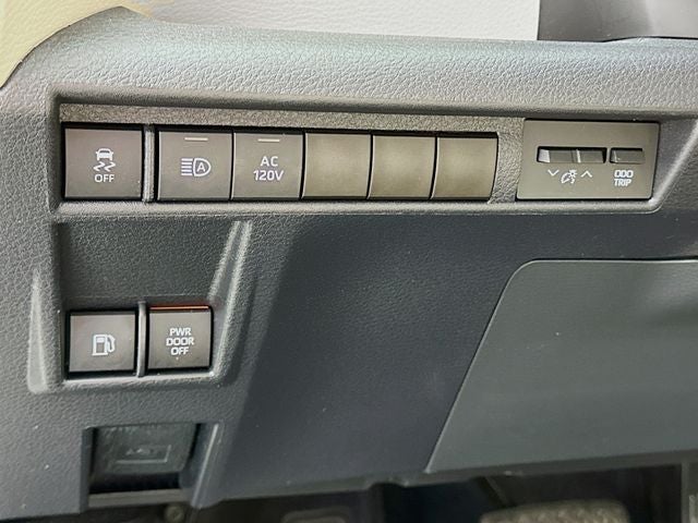 2021 Toyota Sienna XLE 7 Passenger