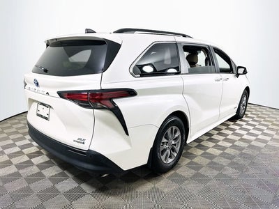 2021 Toyota Sienna XLE 7 Passenger