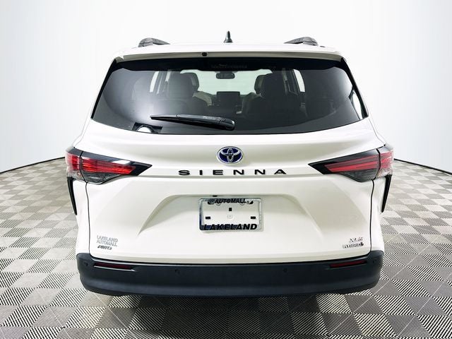 2021 Toyota Sienna XLE 7 Passenger