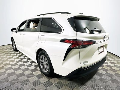 2021 Toyota Sienna XLE 7 Passenger