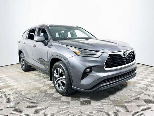 2024 Toyota Highlander LE