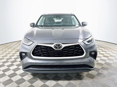 2024 Toyota Highlander LE
