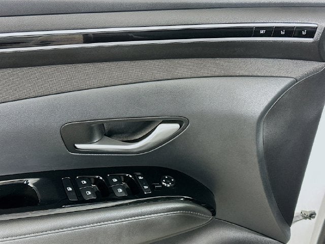 Used 2023 Hyundai Tucson Hybrid Limited photo 10
