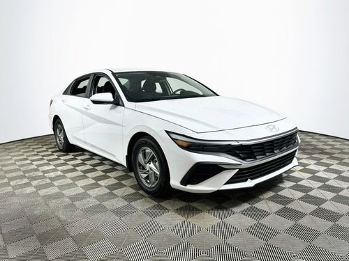 2025 Hyundai Elantra SE