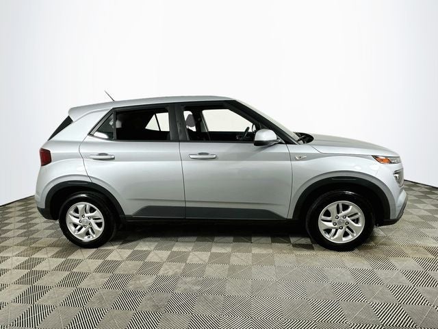 2023 Hyundai Venue SE