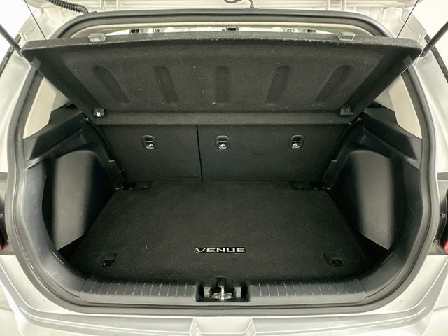 2023 Hyundai Venue SE