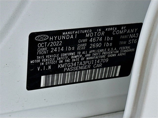 2023 Genesis G70 2.0T