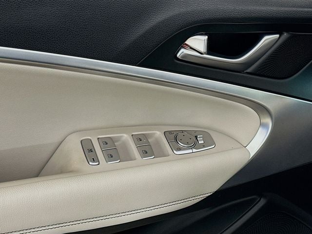 2021 Genesis G70 2.0T