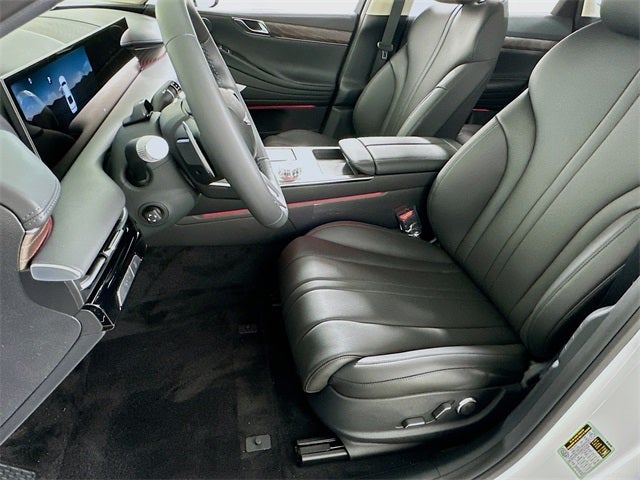 2025 Genesis G80 2.5T