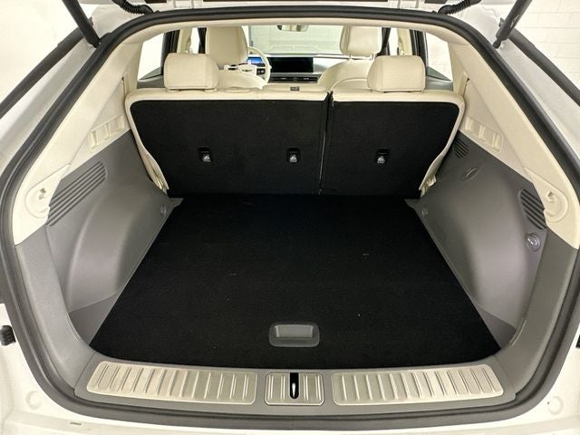 2026 Genesis GV60 Base