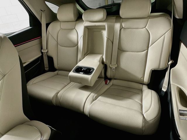 2027 Genesis GV70 2.5T