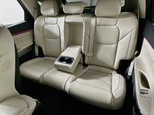 2027 Genesis GV70 2.5T Select