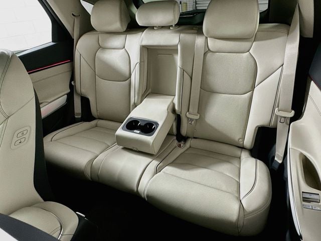 2027 Genesis GV70 2.5T Advanced