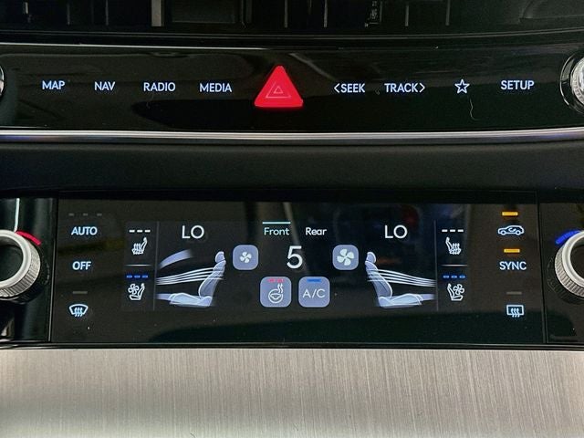 2027 Genesis GV70 2.5T Advanced