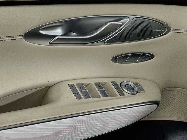 2027 Genesis GV70 2.5T Advanced