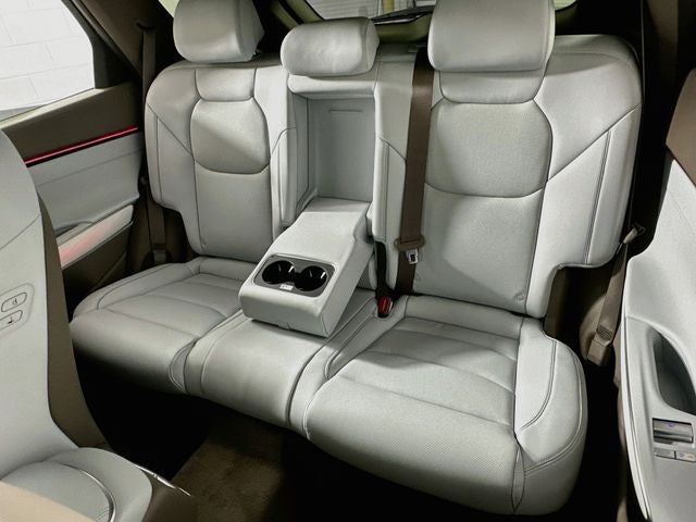 2027 Genesis GV70 2.5T Advanced