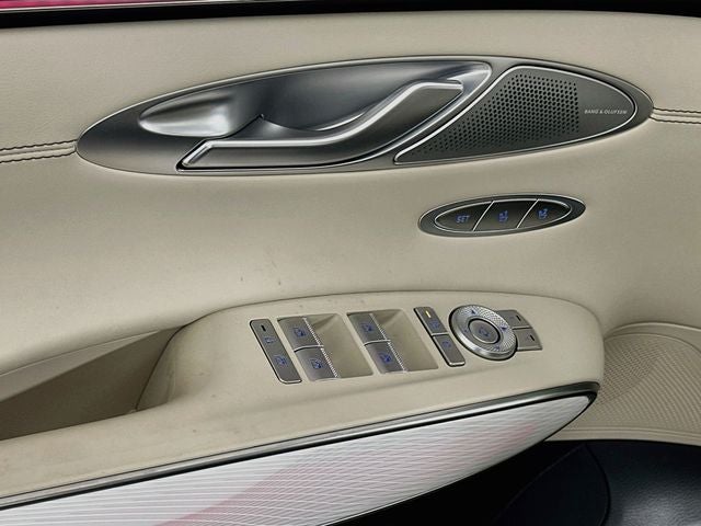 2027 Genesis GV70 2.5T Advanced